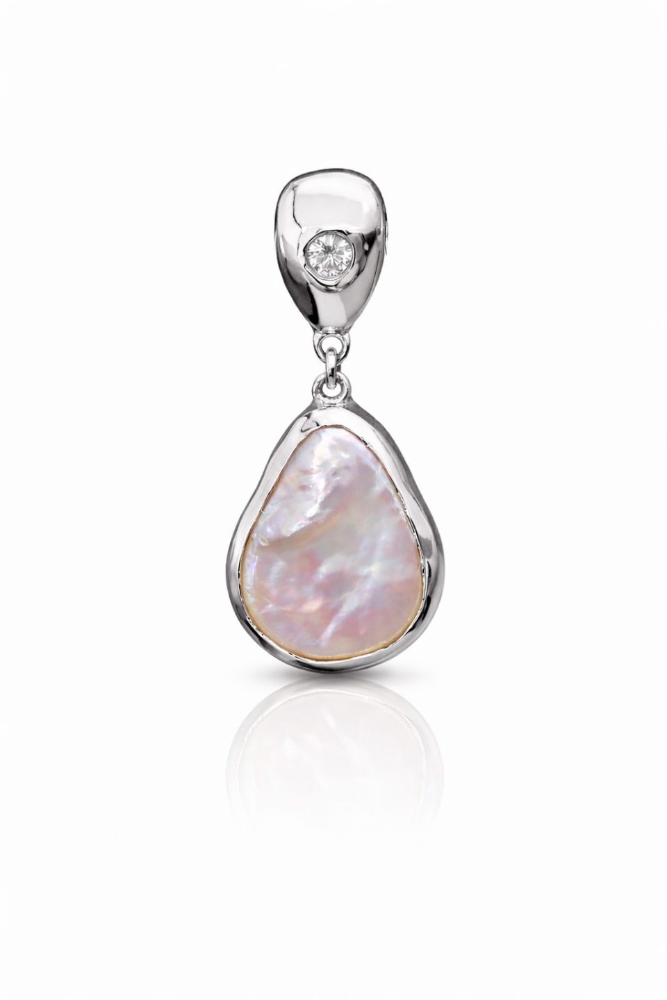 9K White Gold Mae Pearl & Diamond Pendant (0.09ct)