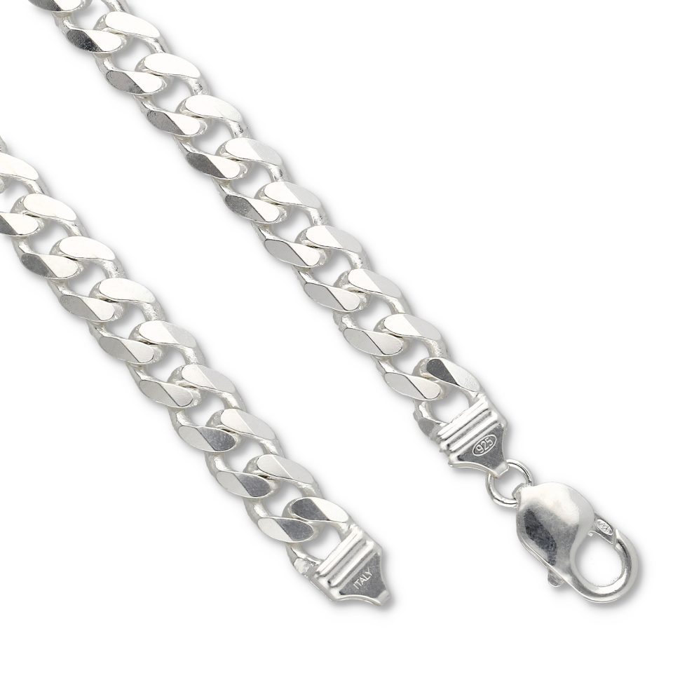 Silver Curb Chain at Stonz Diamonds