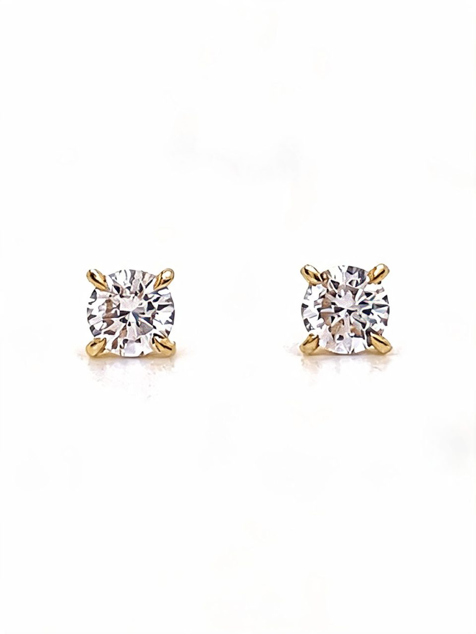 9K Gold 0.20 Ct Lab-Grown Diamond Stud Earrings