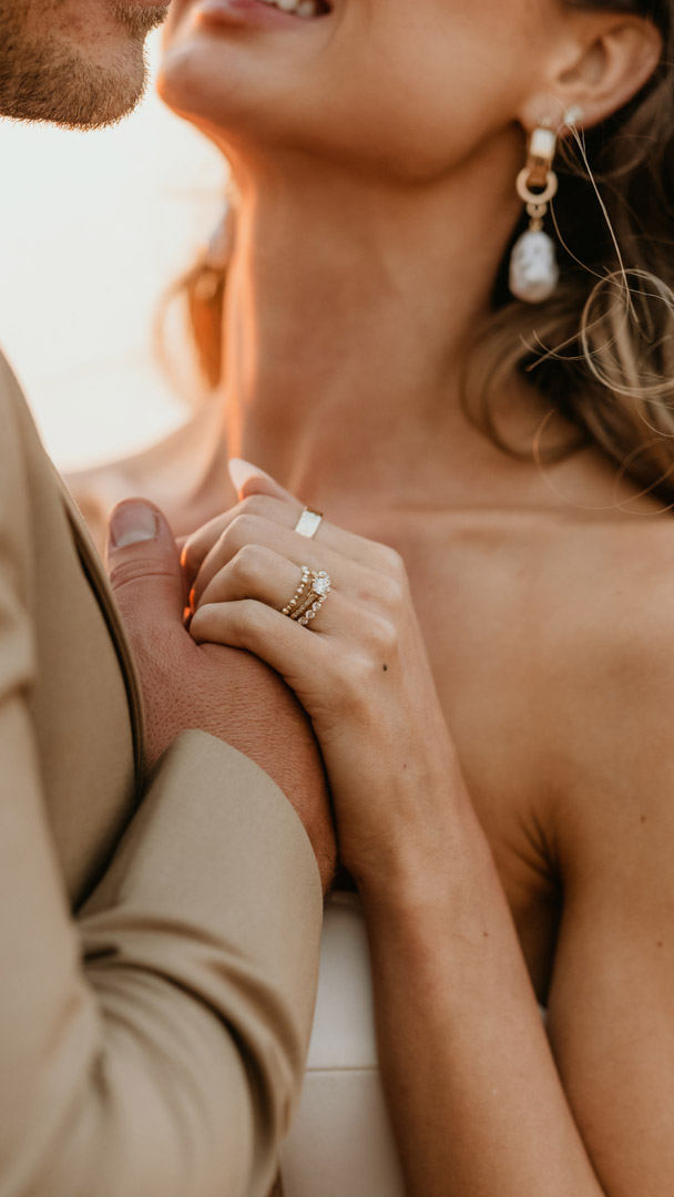 White and Grey Fashion Minimalist Instagram Story - 10