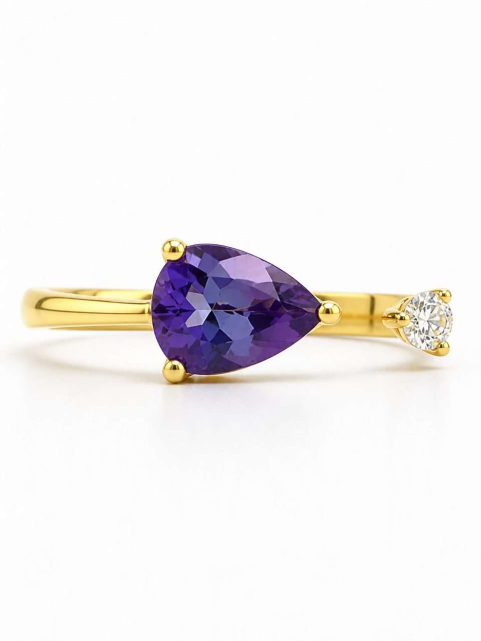 18K Yellow Gold Tanzanite and Diamond Ring