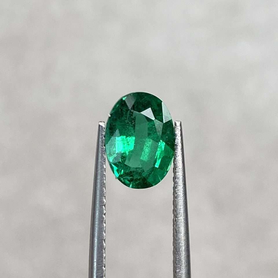 1.44ct Oval-Cut Natural Green Emerald