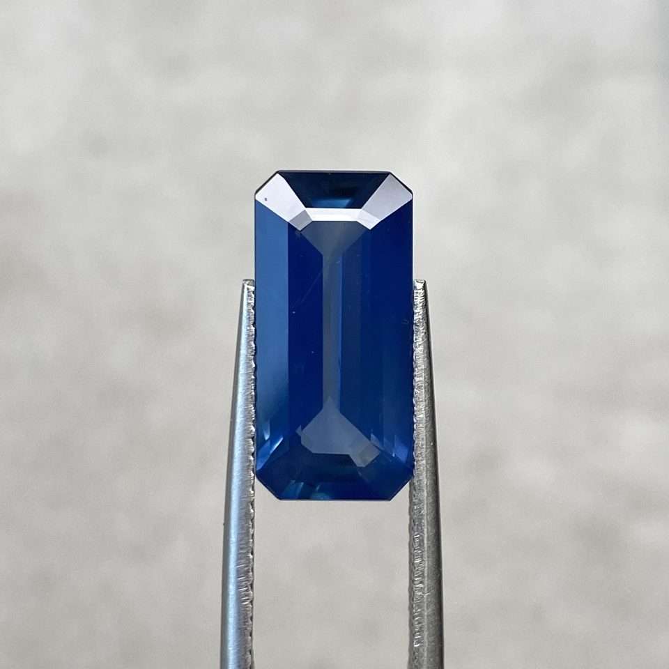 5.35ct Natural Emerald-Cut Blue Sapphire