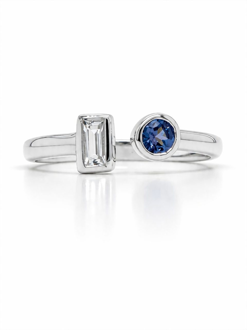 Tanzanite and Diamond Ring in 925 Silver