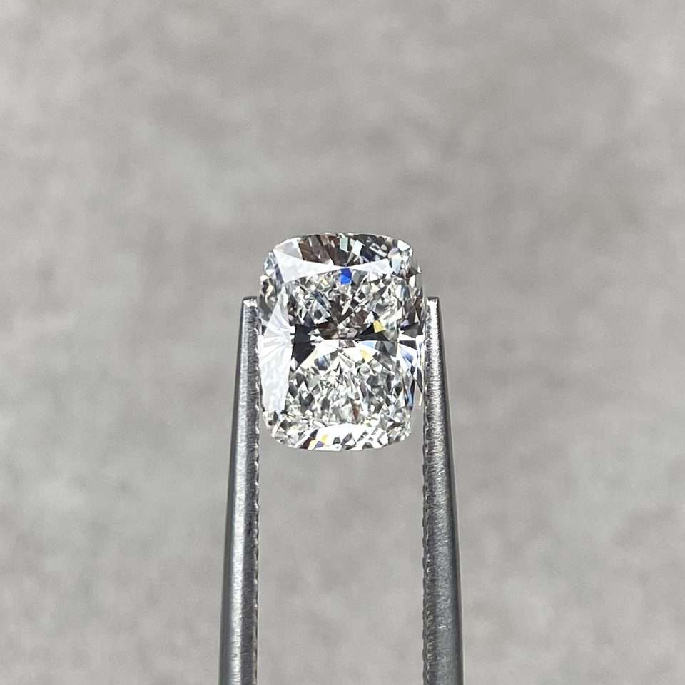 2.01 Ct Rectangular Cushion E/VS2 Lab-Grown Diamond (IGI Certified)
