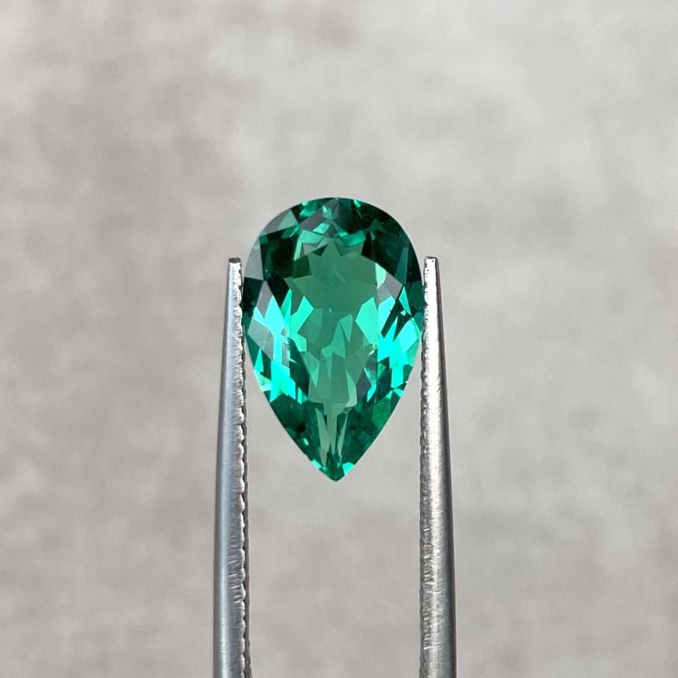 2.92 Ct Vivid Green Pear Cut Lab-Grown Emerald (NDI Certified)