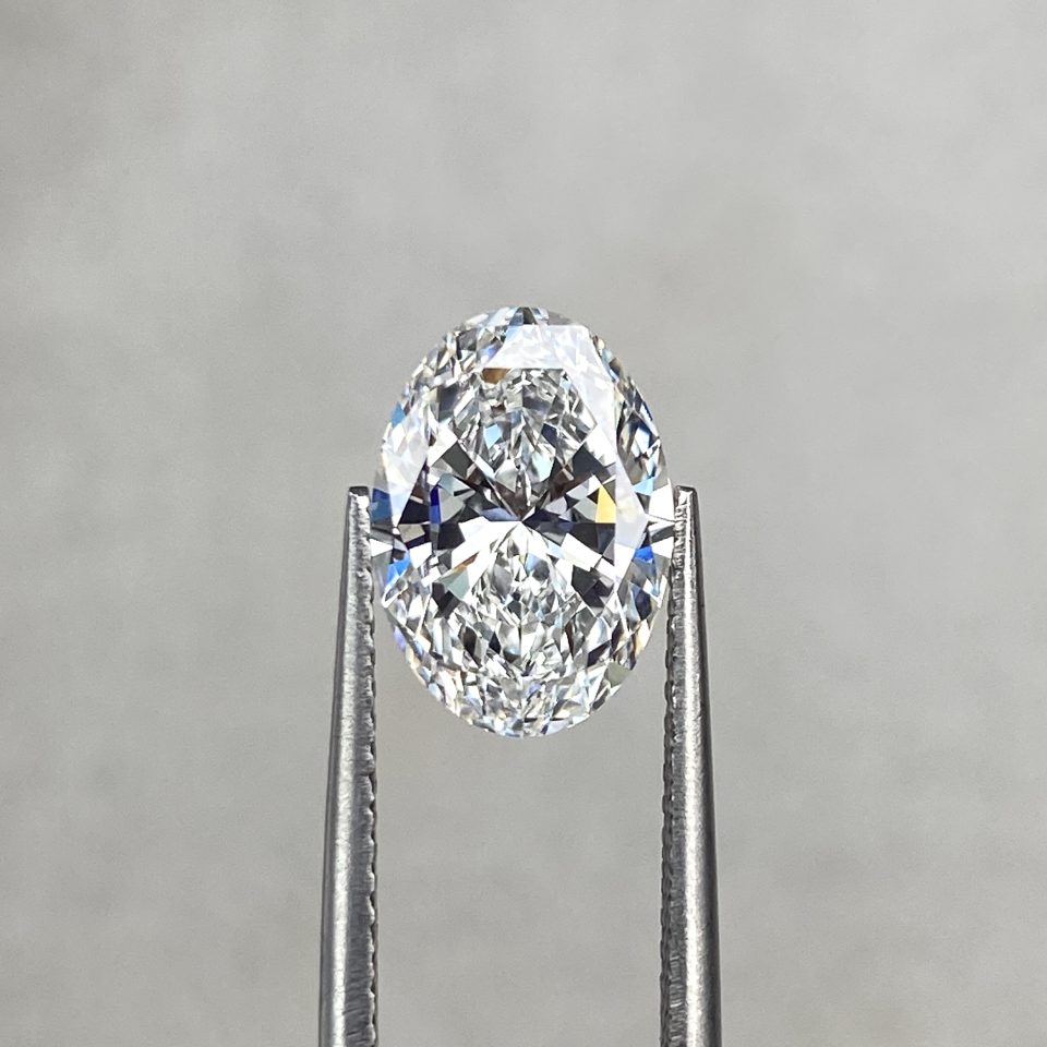 2.51 Ct Oval Cut E/VS1 Lab-Grown Diamond (IGI Certified)