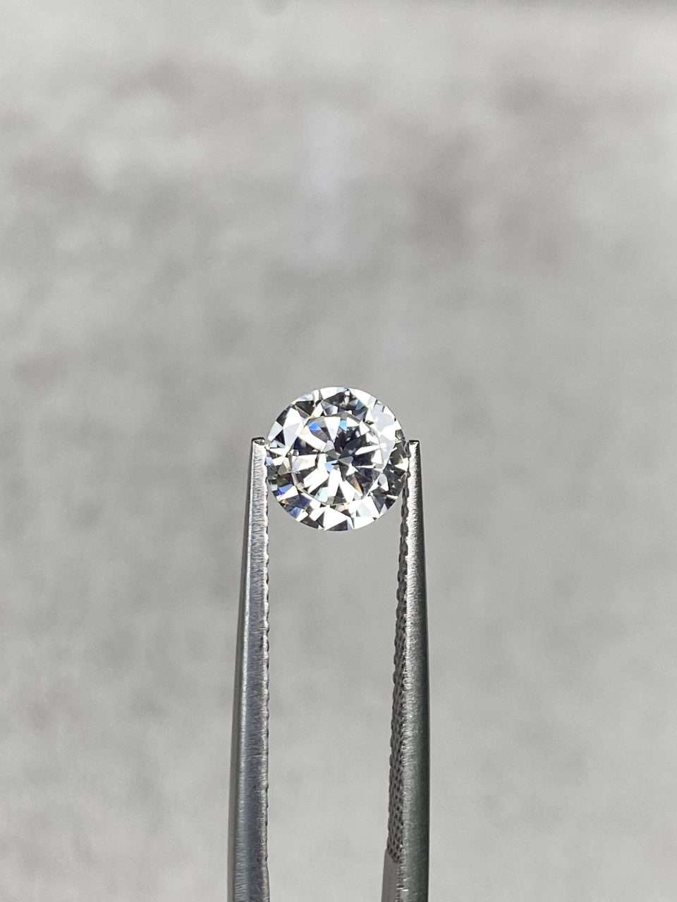 0.90 Ct Round Brilliant Cut G/SI1 Natural Diamond (DIA Certified)