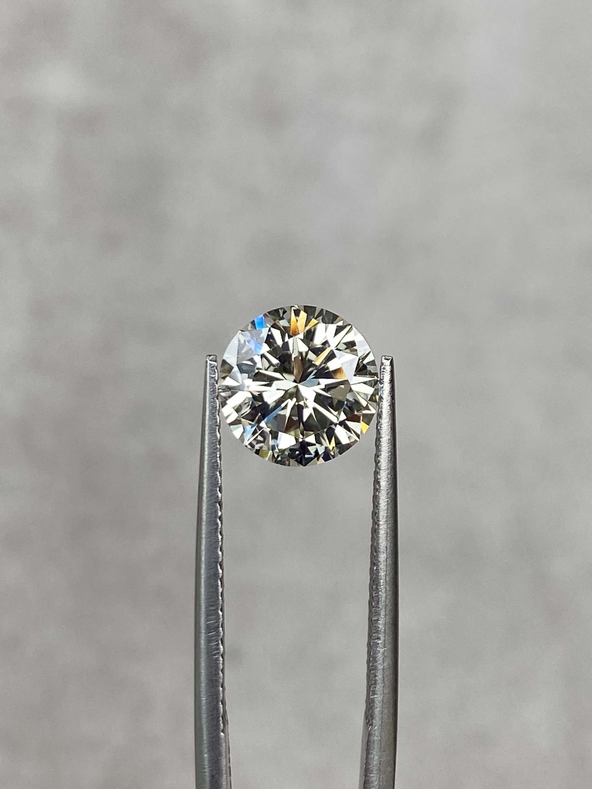 2.06 Ct Round Brilliant Cut P/VS1 Natural Diamond (EGL Certified)